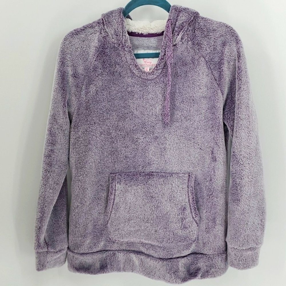 Cozy‎ PLUSH PULLOVER HOODIE LAVENDER SIZE SMALL. SO VERY SOFT AND COZY.